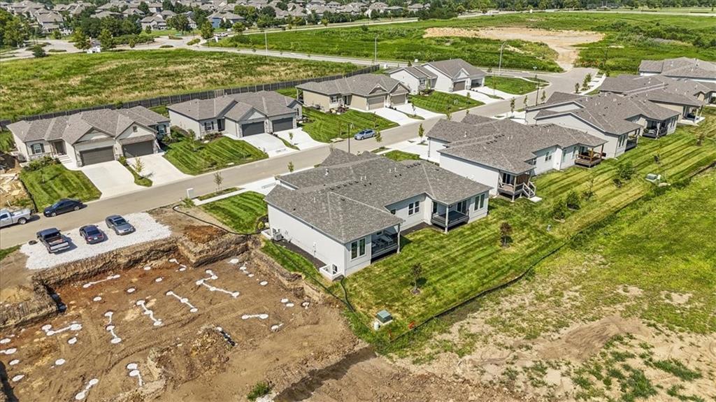 25029 West 94th Terrace Lenexa, KS 66227 - Photo 29 of 42