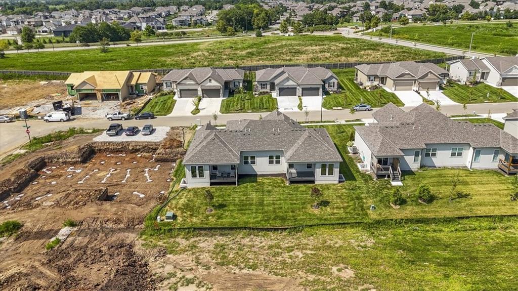 25029 West 94th Terrace Lenexa, KS 66227 - Photo 30 of 42