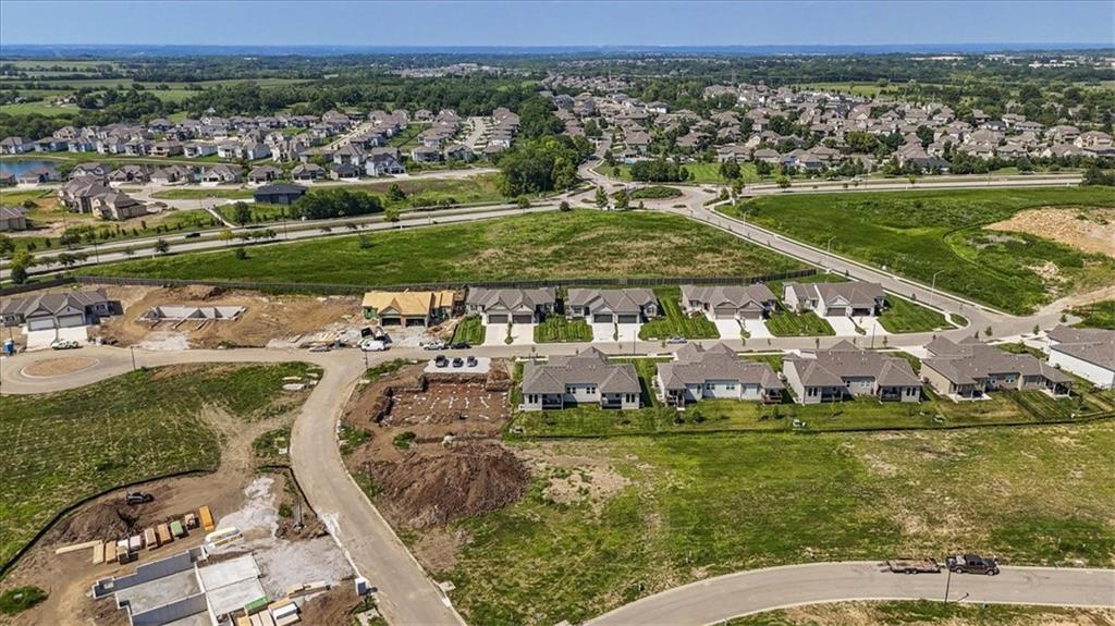 25029 West 94th Terrace Lenexa, KS 66227 - Photo 31 of 42