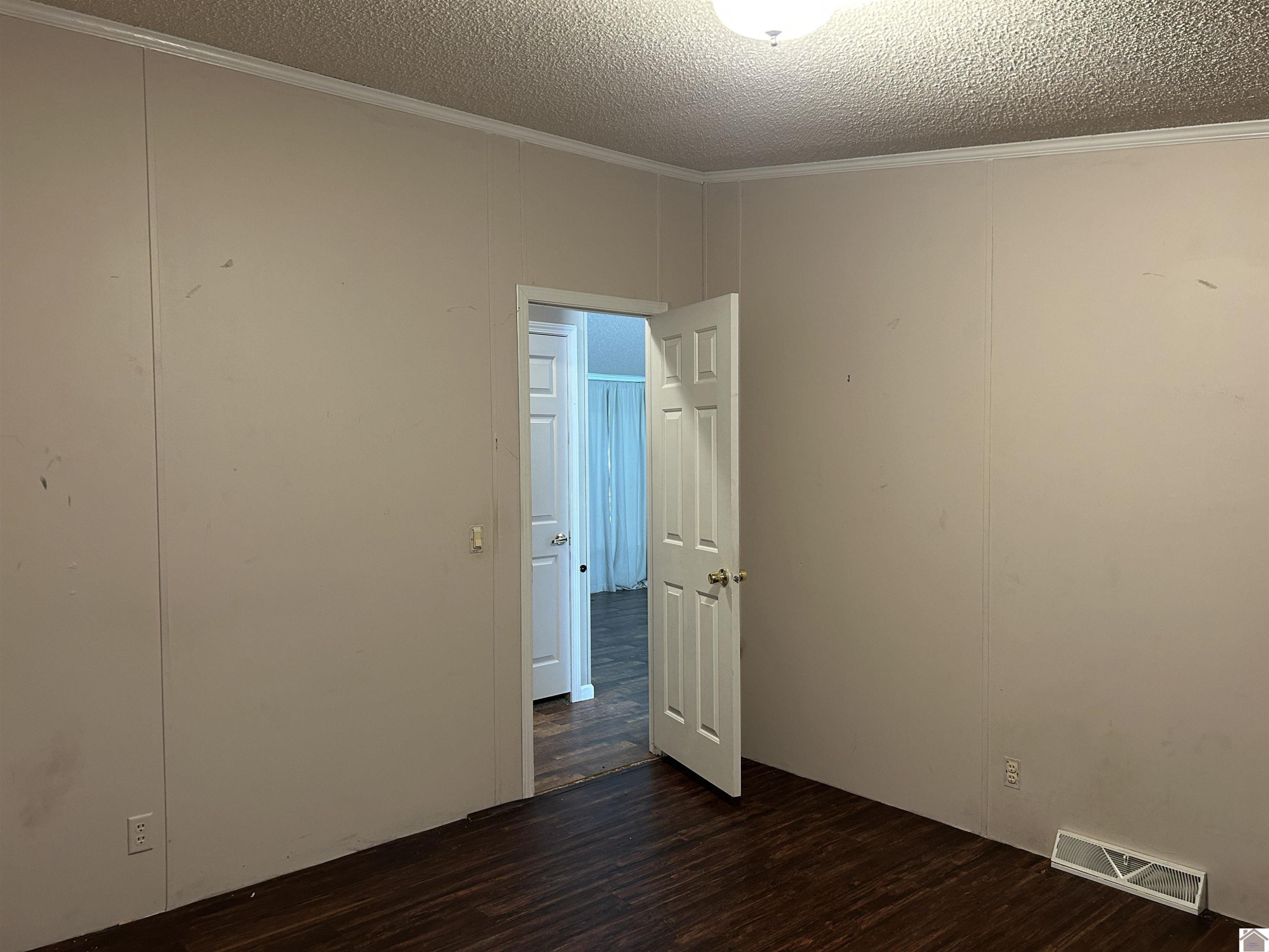 142 Frankfort Road Benton, KY 42025 - Photo 20 of 27 PRIMARY BEDROOM