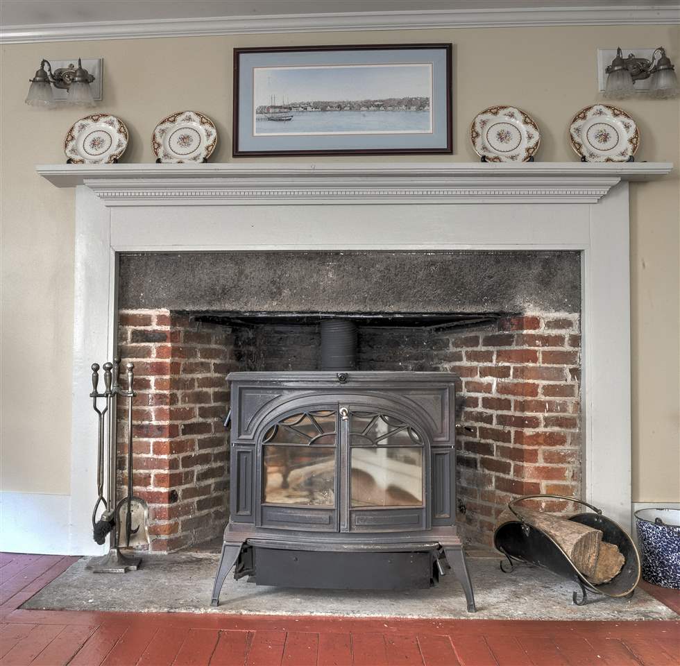 50 Upper Troy Road Fitzwilliam, NH 03447 - Photo 7 of 40