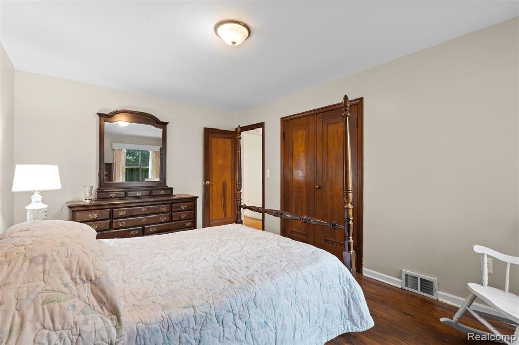 38481 Riverside Drive Clinton Township, MI 48036 - Photo 19 of 49 Gallery Image 19