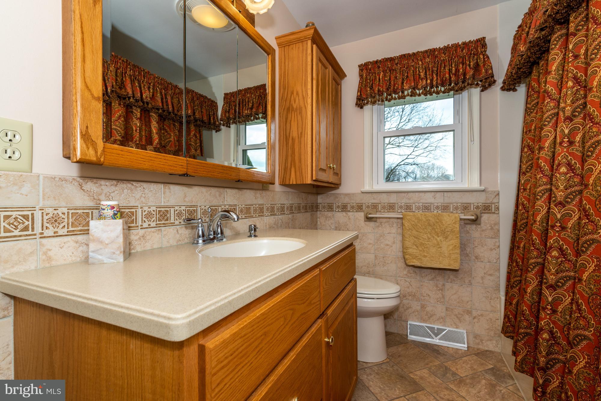 21 Elser Hill Road Lititz, PA 17543 - Photo 16 of 23 Full Bath