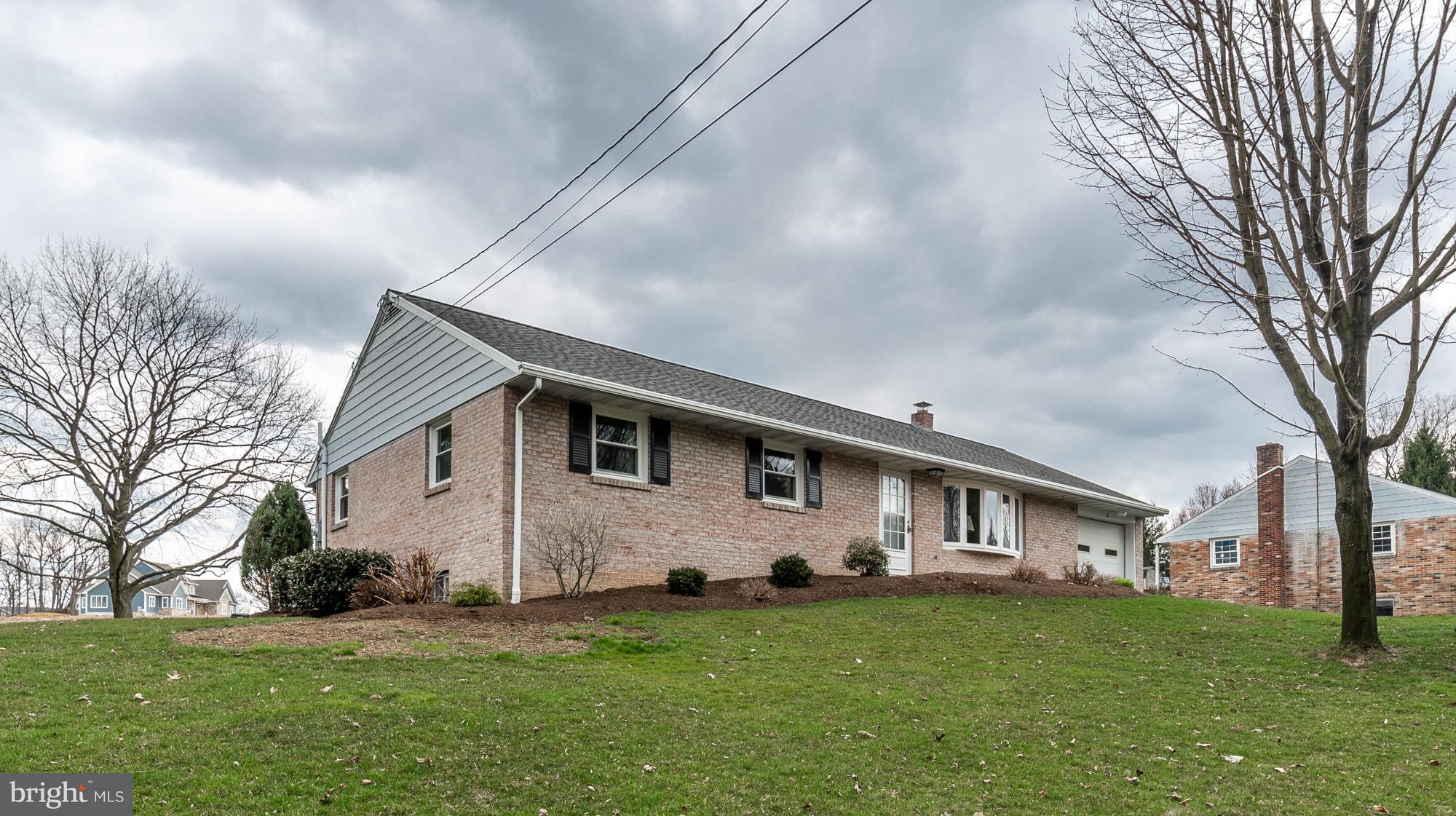 21 Elser Hill Road Lititz, PA 17543 - Photo 3 of 23 V3