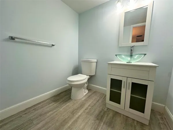 $1,725 | 2420 DC Country Club Boulevard, Unit 306, Deerfield Beach, FL 33442