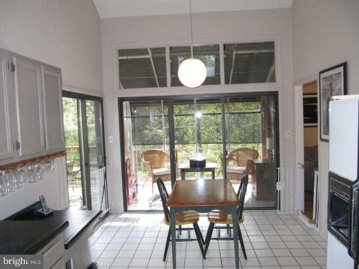 689 North Valley Road Paoli, PA 19301 - Photo 6 of 18 Kitchen