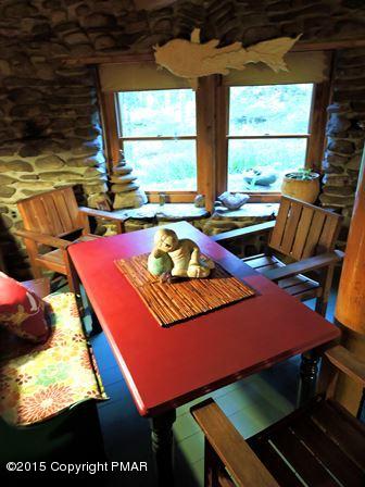 498 Grange Road Mount Pocono, PA 18344 - Photo 12 of 39 Eating Area