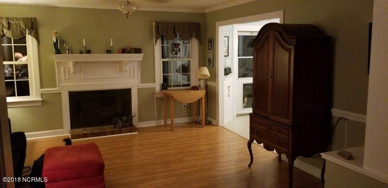 2504 Buckingham Road Northwest Wilson, NC 27896 - Photo 3 of 9 2 Great Room