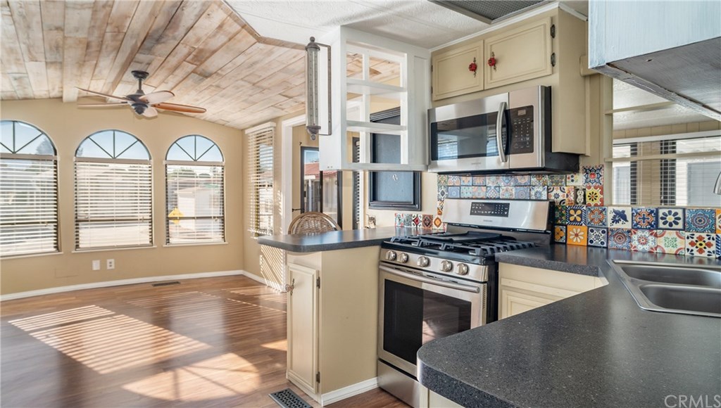 1448 Heritage Ranch Road San Jacinto, CA 92583 - Photo 7 of 22 Gallery Image 7