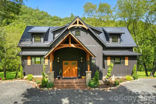 $1,799,000 | 727 Riverwind Drive, Lansing, NC 28643