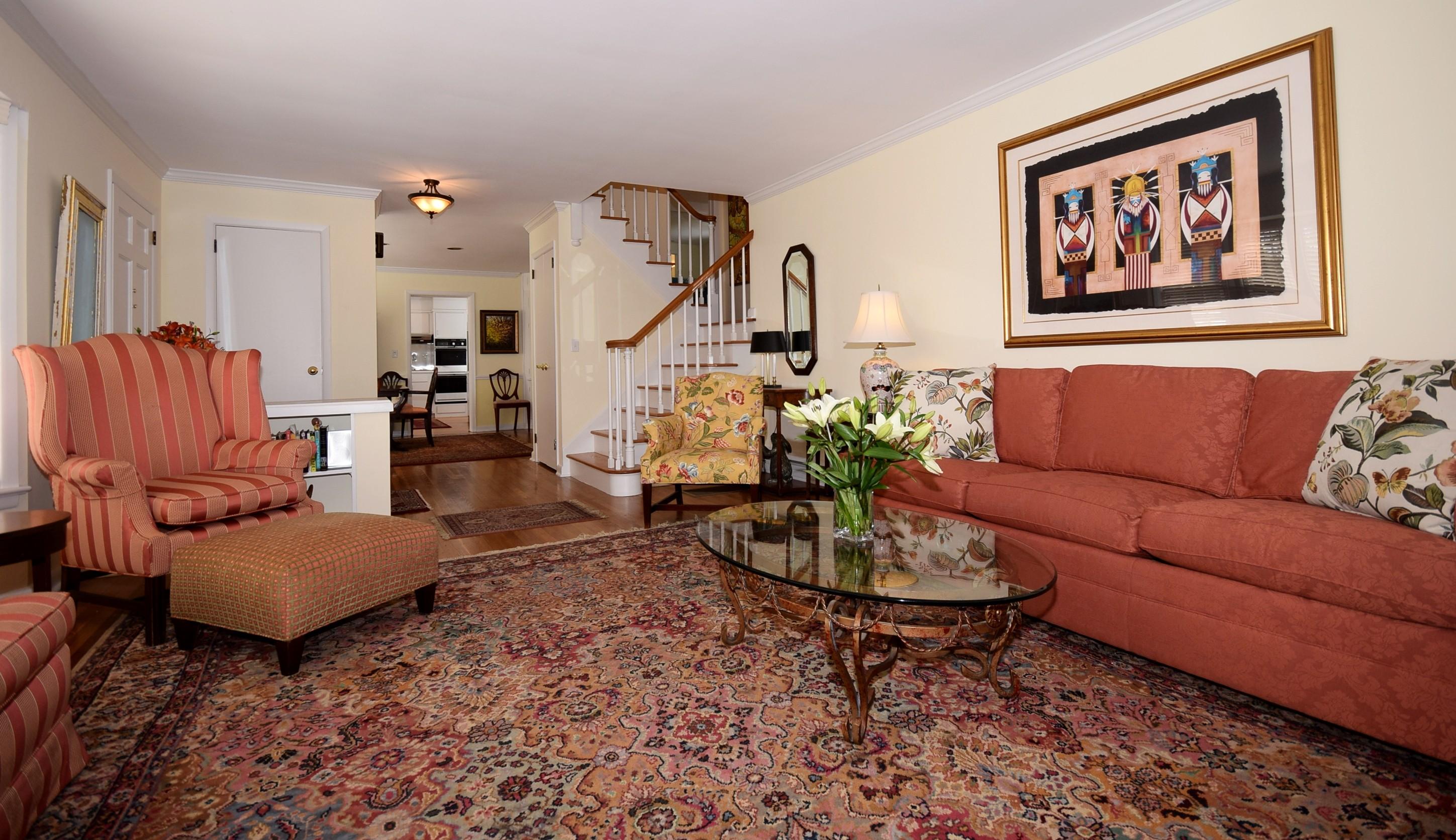 32 Gerdes Road New Canaan, CT 06840 - Photo 4 of 15 5.jpg
