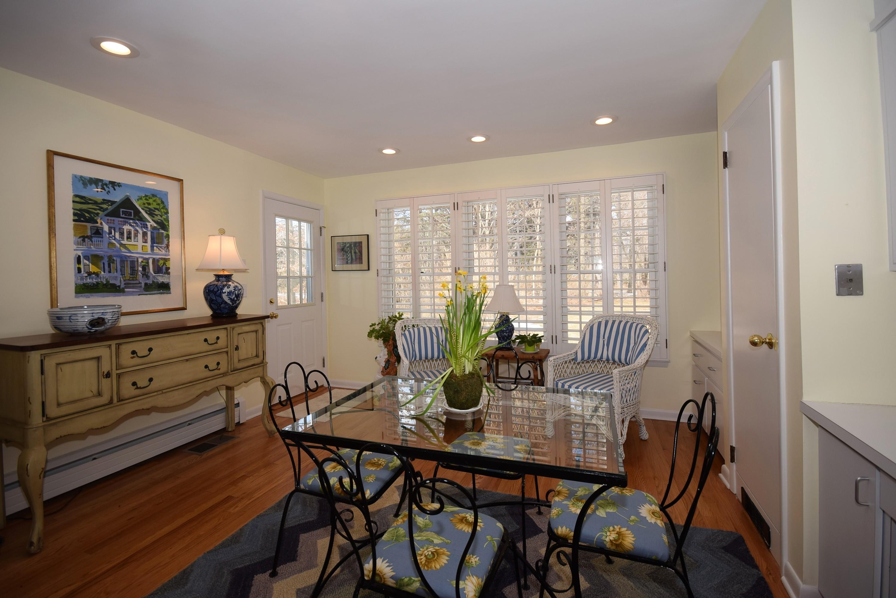 32 Gerdes Road New Canaan, CT 06840 - Photo 8 of 15 9 D.jpg