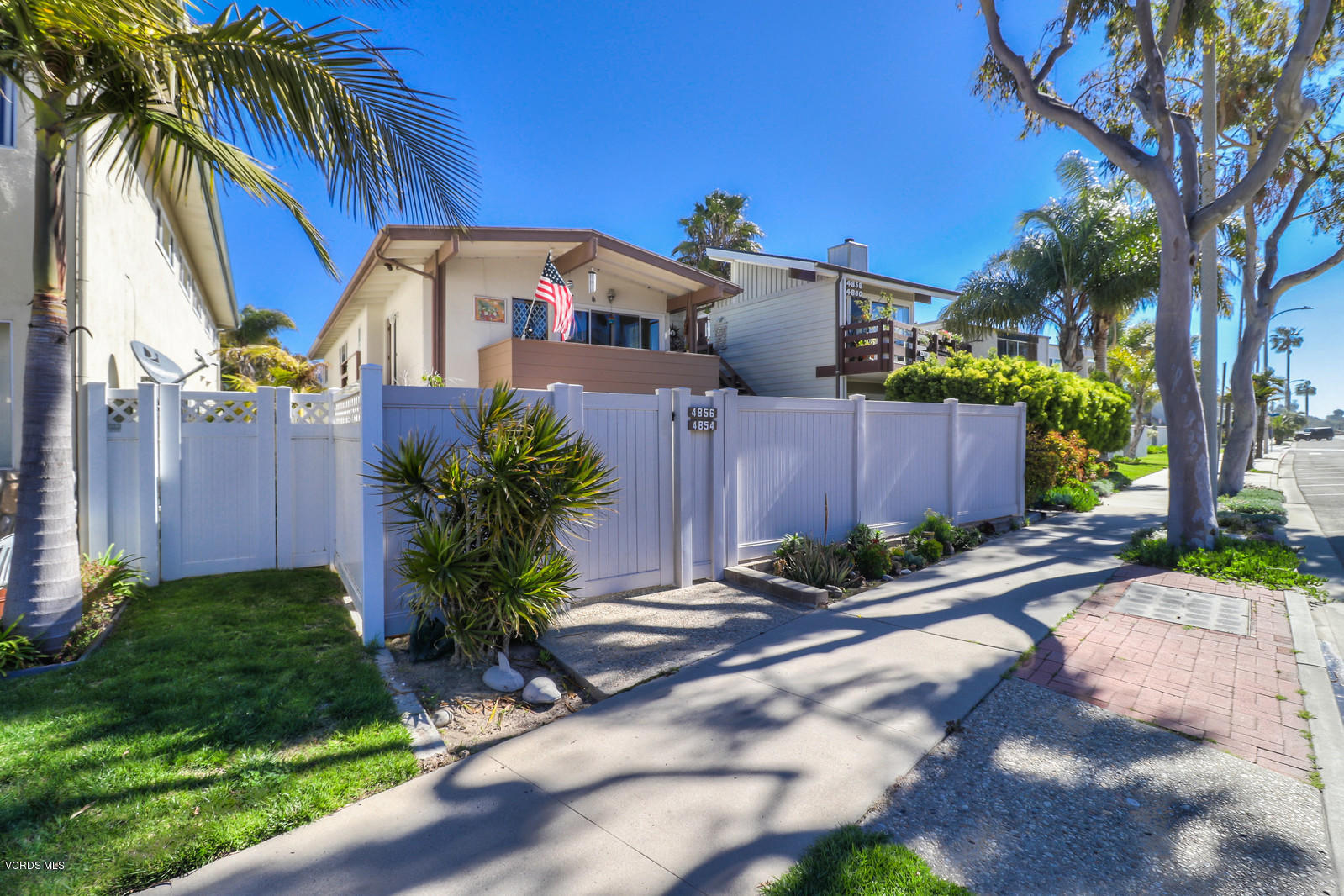 4854 Sandyland Road Carpinteria, CA 93013 - Photo 4 of 52 05_F84854_Sandyland_Rd5_mls