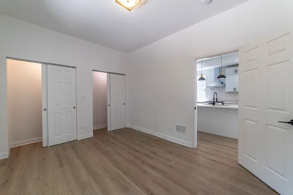 $3,000 | 6911 South Kimbark Avenue, Unit 1, Chicago, IL 60637