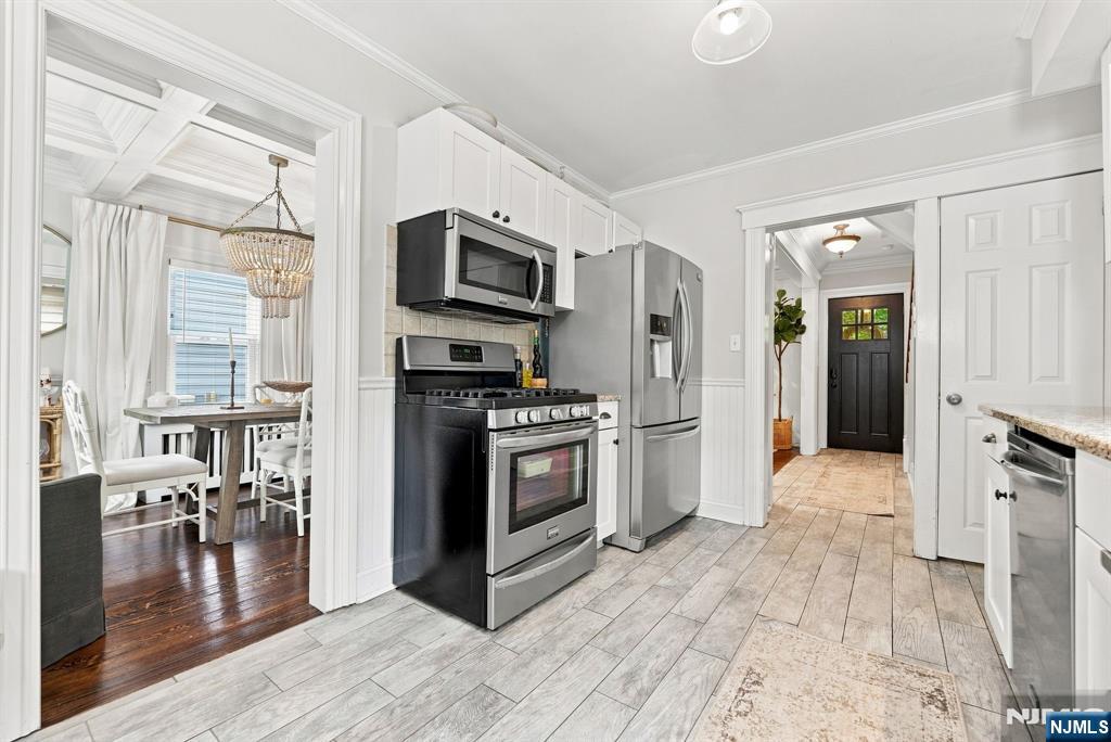 38 Elm Road Caldwell, NJ 07006 - Photo 17 of 35 Gallery Image 17