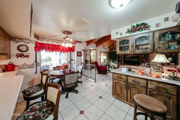 $875,000 | 1322 West Aster Drive, Phoenix, AZ 85029