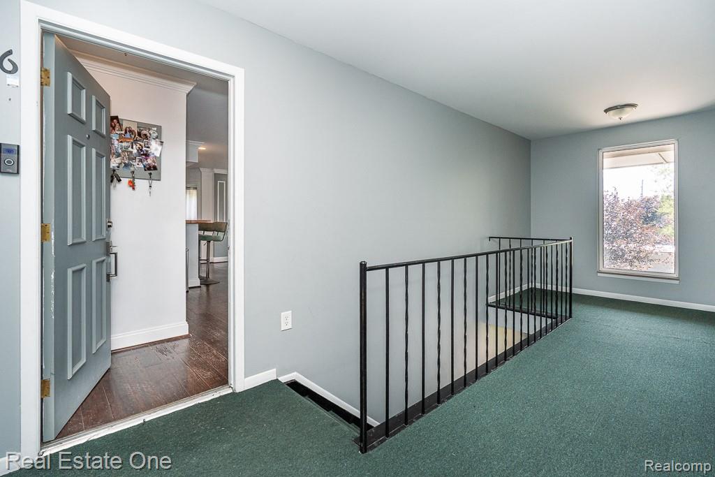 1121 Tienken Court Rochester Hills, MI 48306 - Photo 17 of 21