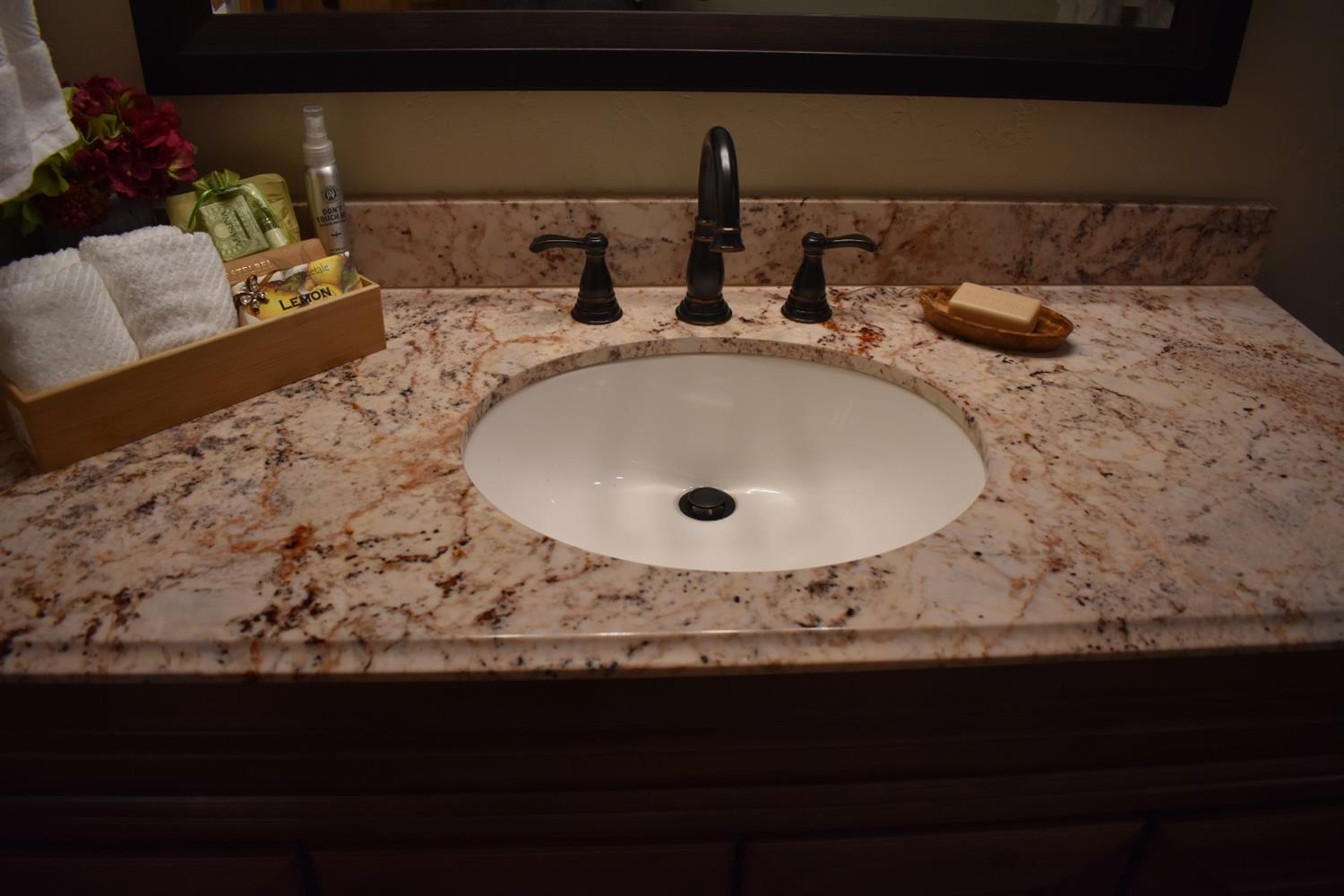 42479 Buckeye Road Oakhurst, CA 93644 - Photo 17 of 37 Gallery Image 17
