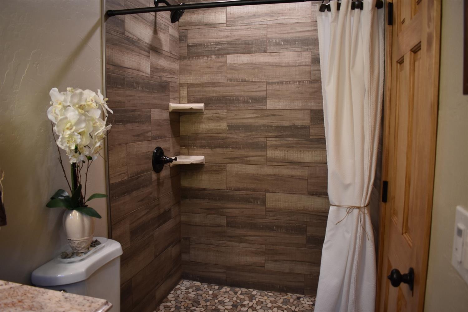 42479 Buckeye Road Oakhurst, CA 93644 - Photo 19 of 37 Gallery Image 19