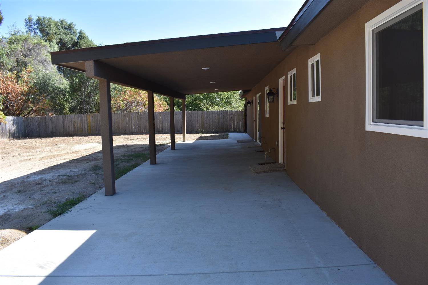 42479 Buckeye Road Oakhurst, CA 93644 - Photo 6 of 37 Gallery Image 6