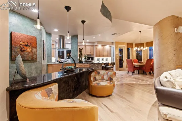 $1,900,000 | 6948 Fox Circle, Larkspur, CO 80118