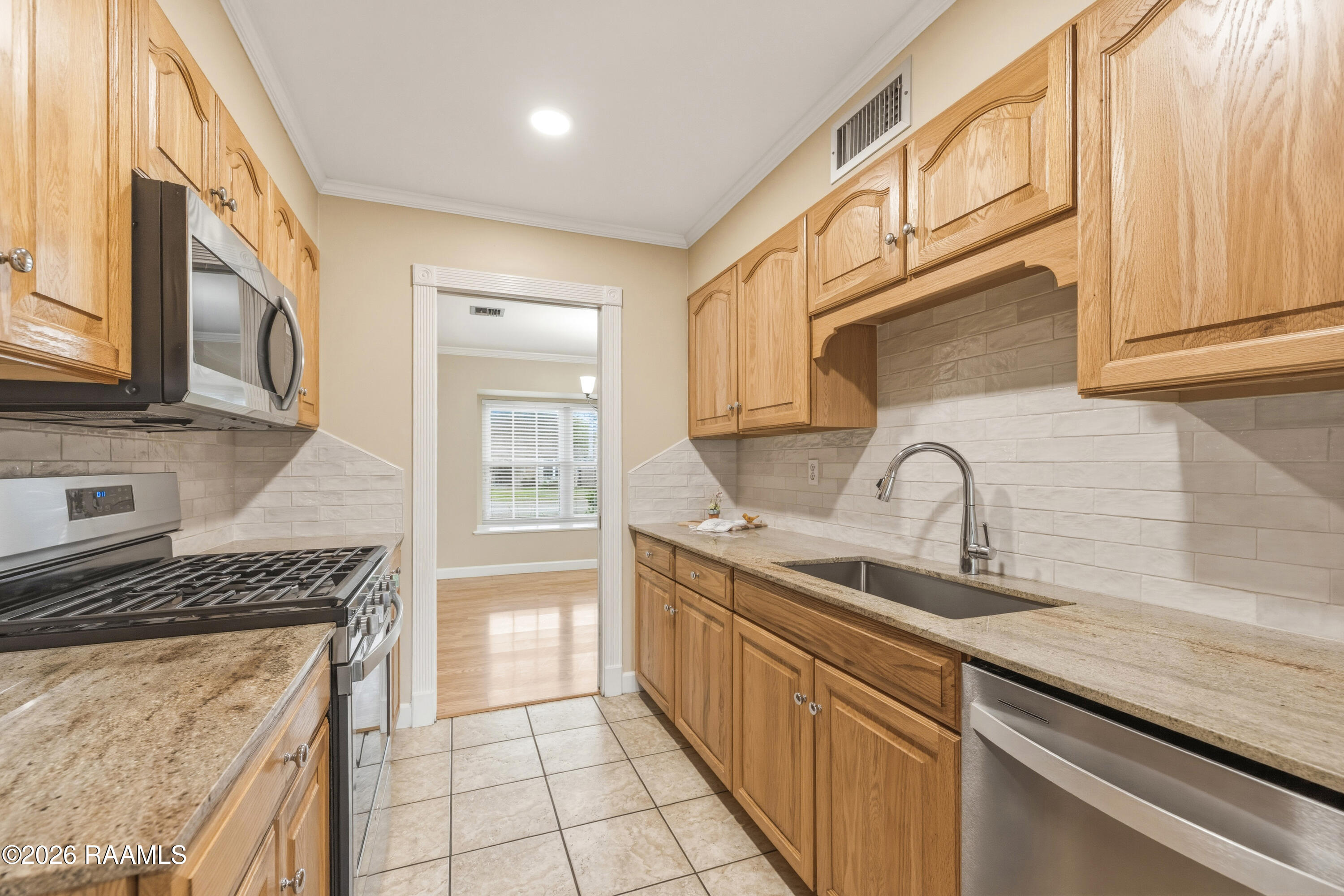 101 Duncan Circle Lafayette, LA 70503 - Photo 19 of 45 101DuncanDr-46