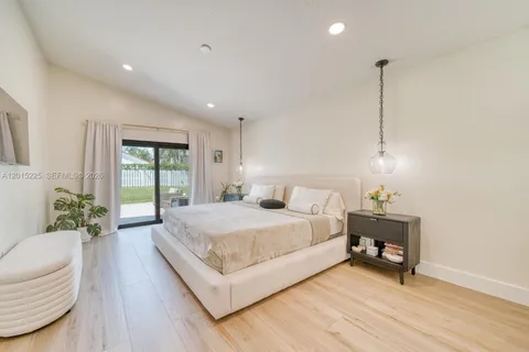 $785,000 | 77 Gables Boulevard, Weston, FL 33326