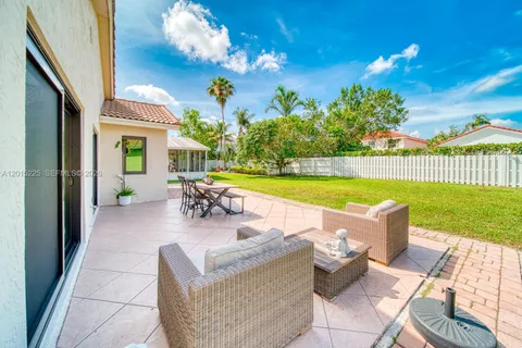 $785,000 | 77 Gables Boulevard, Weston, FL 33326