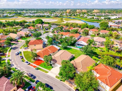 $785,000 | 77 Gables Boulevard, Weston, FL 33326
