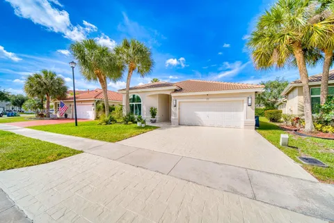 $785,000 | 77 Gables Boulevard, Weston, FL 33326