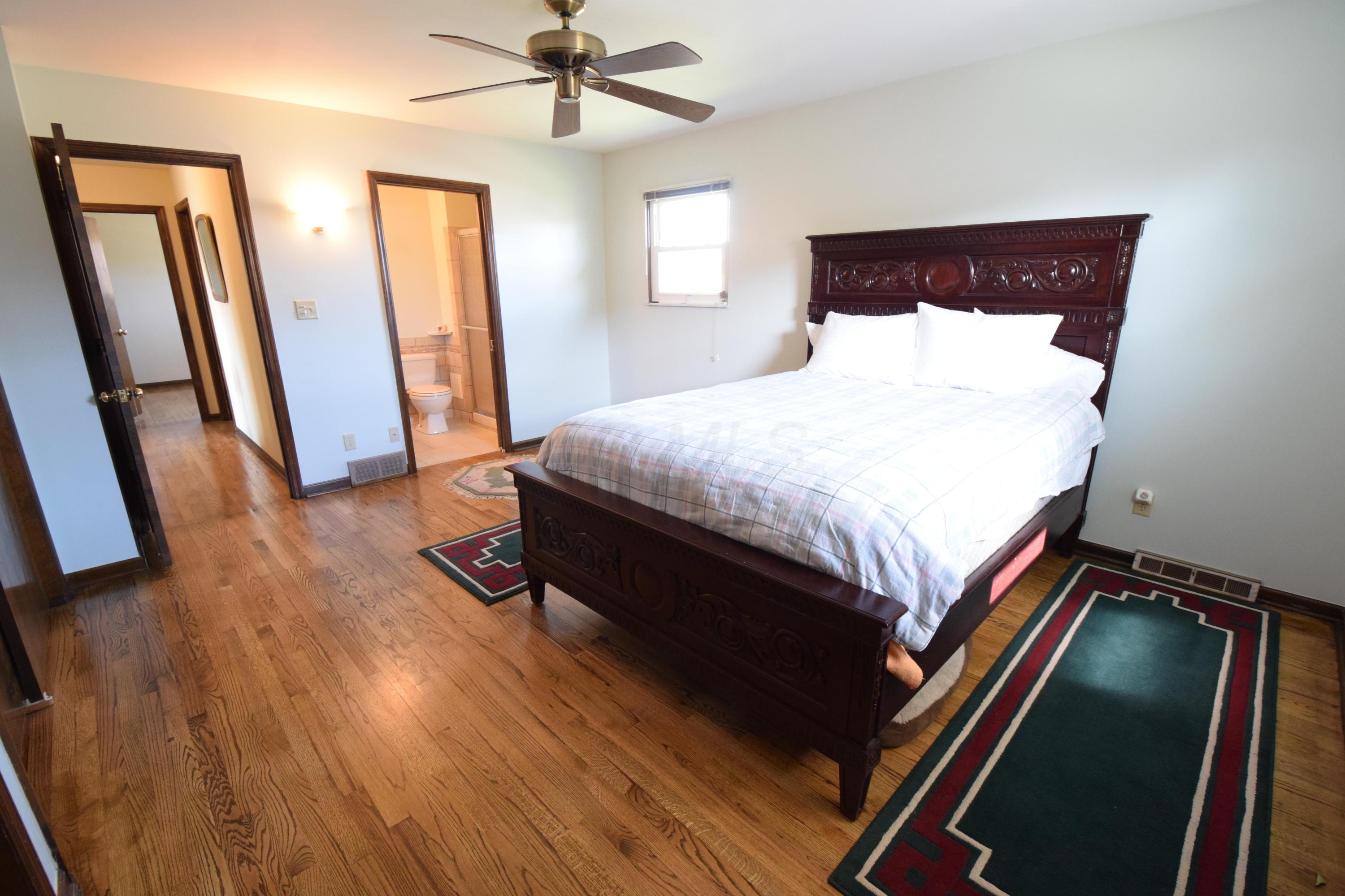 1678 Sandhurst Road Columbus, OH 43229 - Photo 25 of 41 Gallery Image 25
