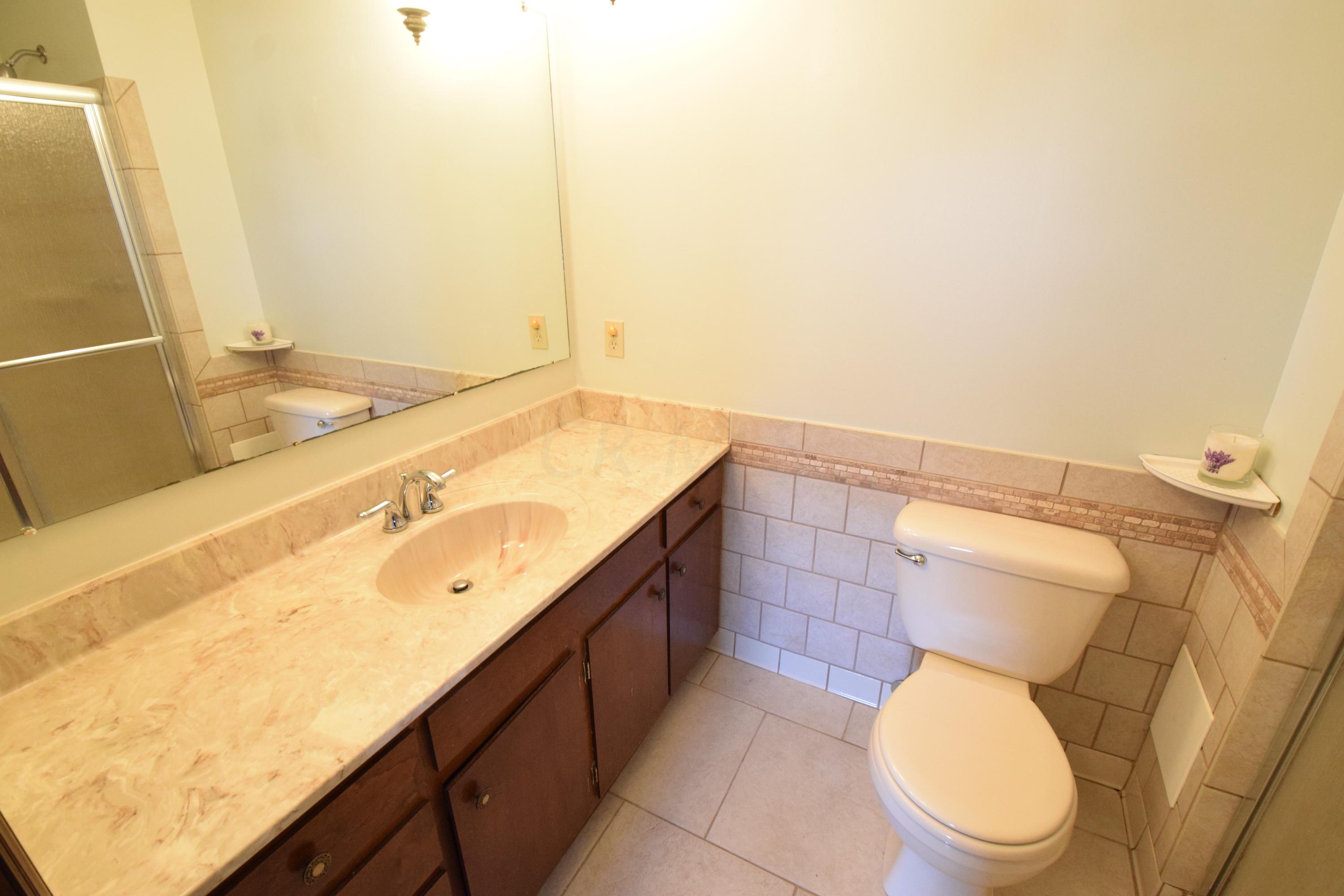 1678 Sandhurst Road Columbus, OH 43229 - Photo 27 of 41 Gallery Image 27
