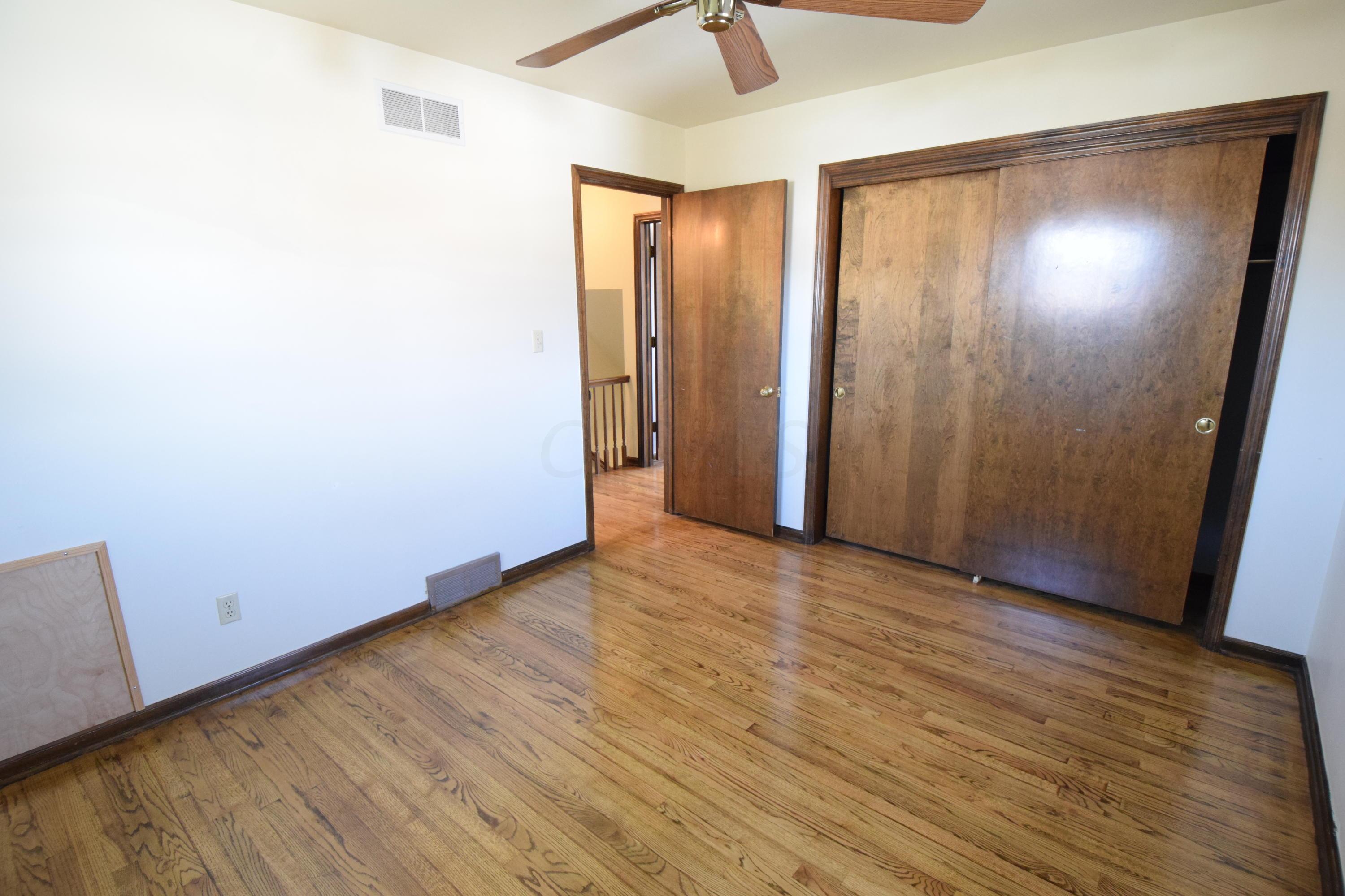 1678 Sandhurst Road Columbus, OH 43229 - Photo 32 of 41 Gallery Image 32