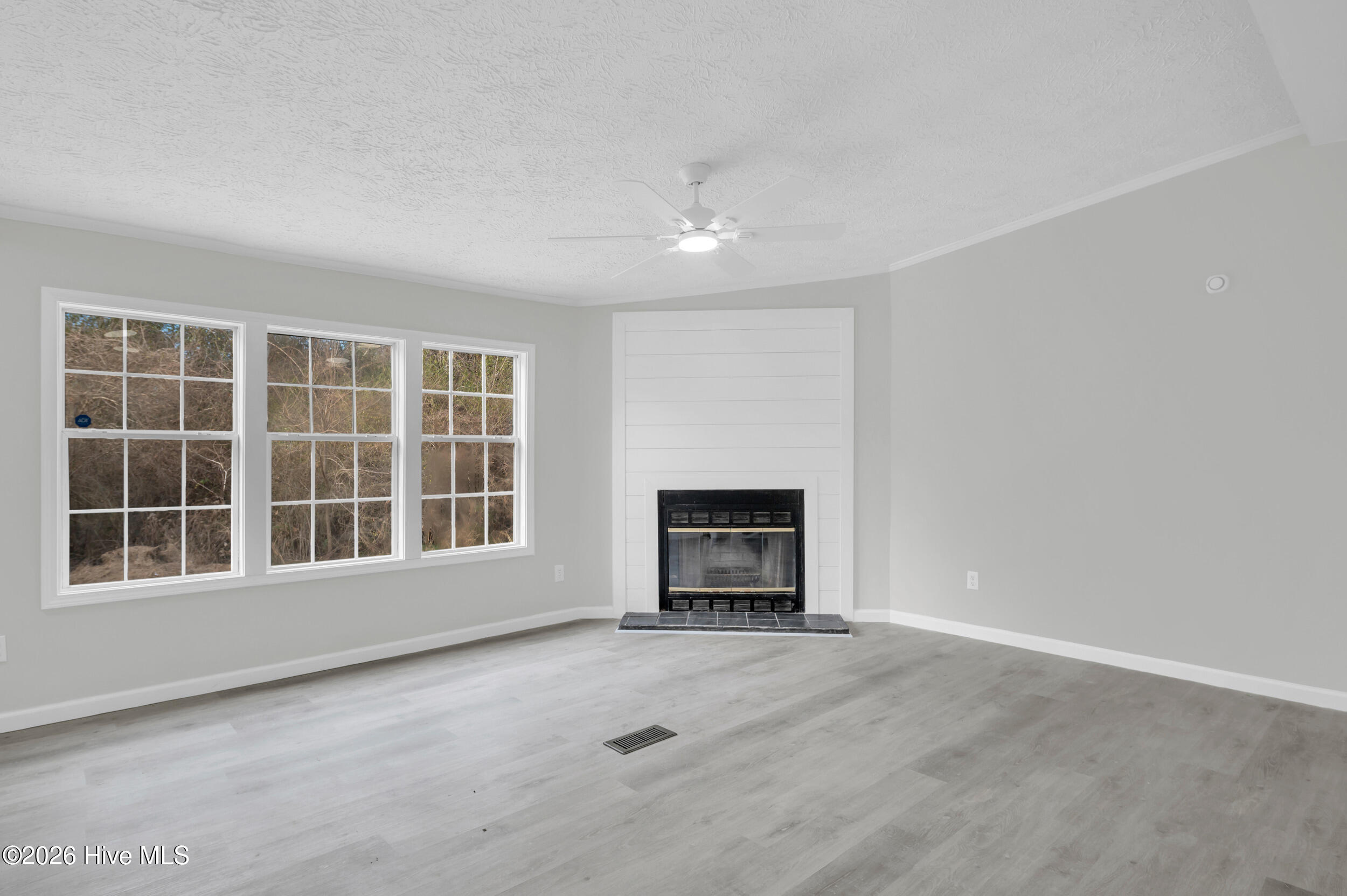 57 Henry Pridgen Road Burgaw, NC 28425 - Photo 12 of 50 14_57 henry pridgen drive-00014