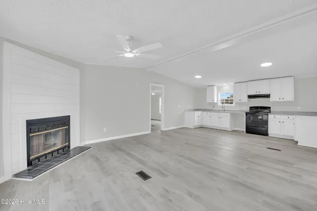 $289,000 | 57 Henry Pridgen Road, Burgaw, NC 28425