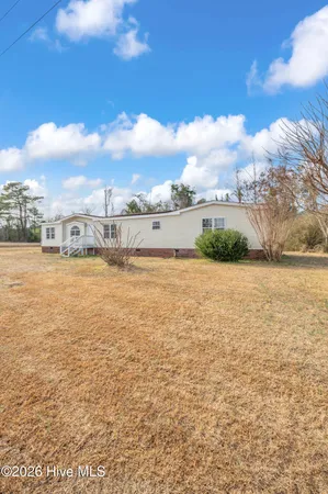 $279,000 | 57 Henry Pridgen Road, Burgaw, NC 28425