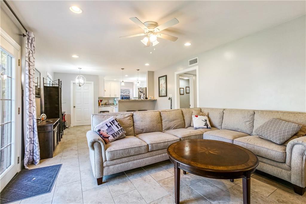 796 Deerfield Road Gretna, LA 70056 - Photo 4 of 24 Gallery Image 4