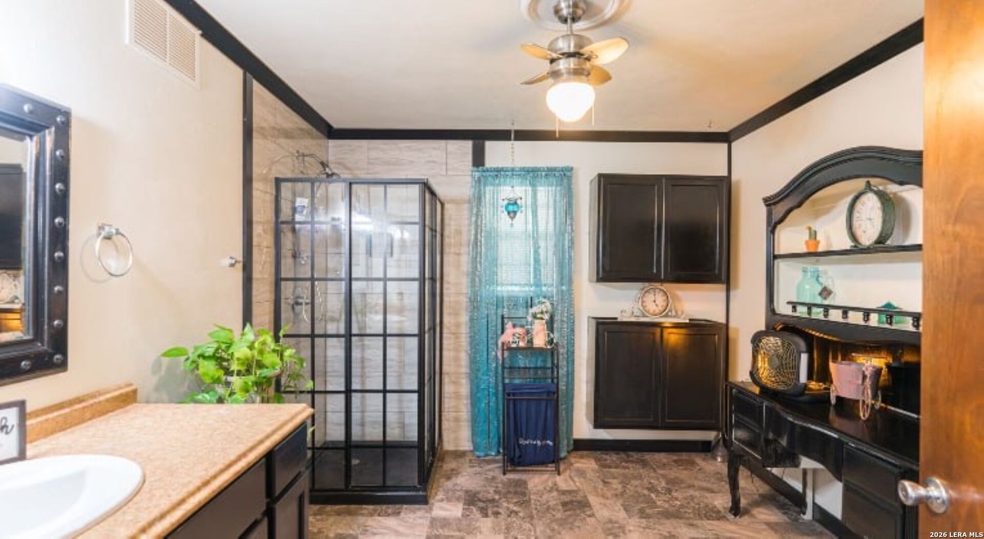 500 Pinewood Drive Trinity, TX 75862 - Photo 11 of 48