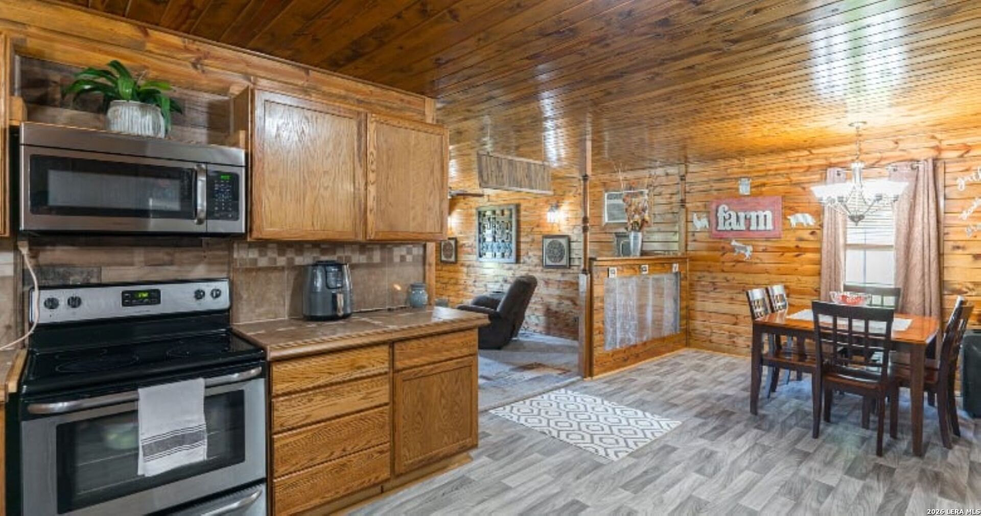 500 Pinewood Drive Trinity, TX 75862 - Photo 7 of 48