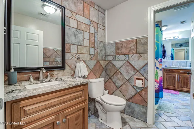 $385,000 | 7079 Menge Avenue, Pass Christian, MS 39571