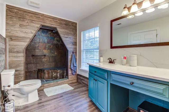 $385,000 | 7079 Menge Avenue, Pass Christian, MS 39571