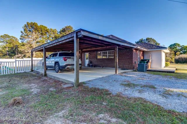 $385,000 | 7079 Menge Avenue, Pass Christian, MS 39571