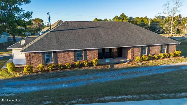 $385,000 | 7079 Menge Avenue, Pass Christian, MS 39571