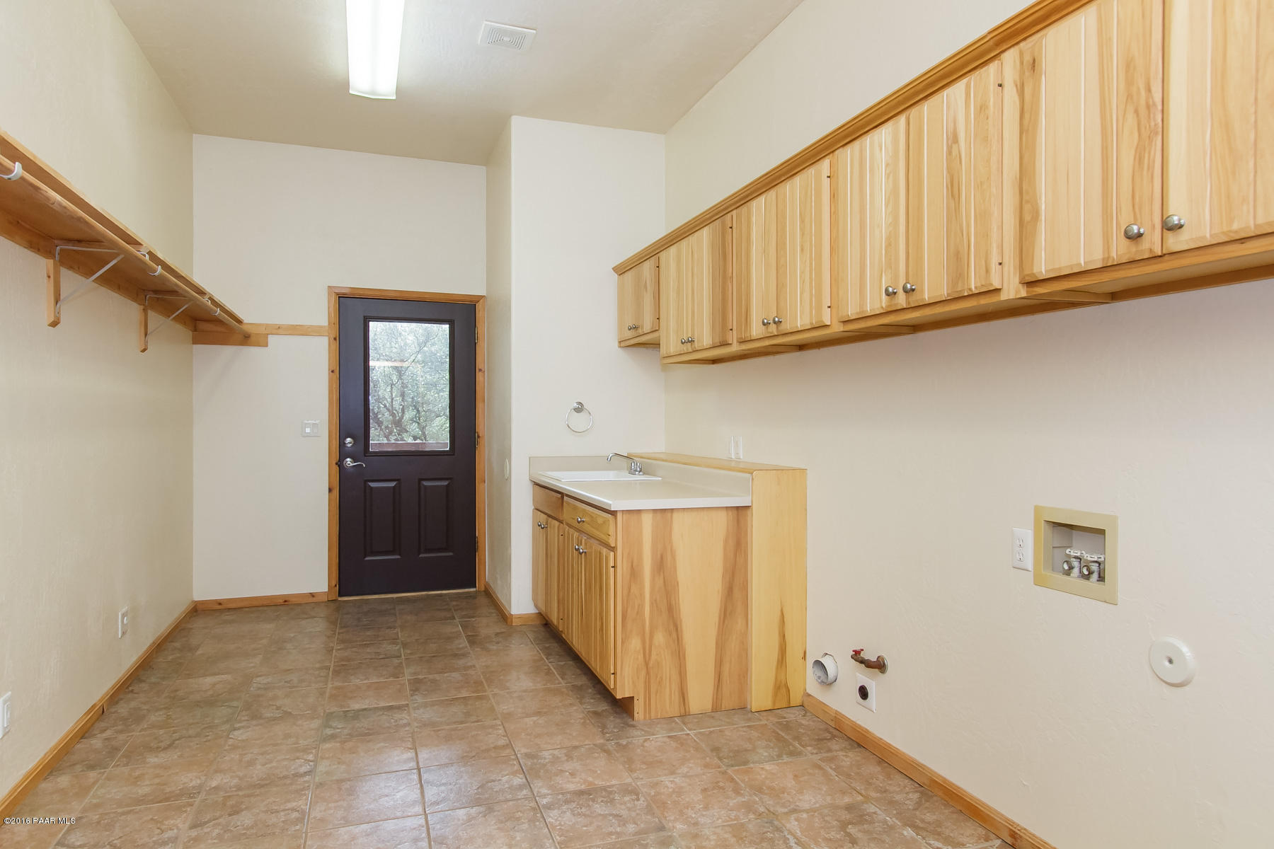 2365 West Bard Ranch Road Prescott, AZ 86305 - Photo 17 of 35 Large Utility Room