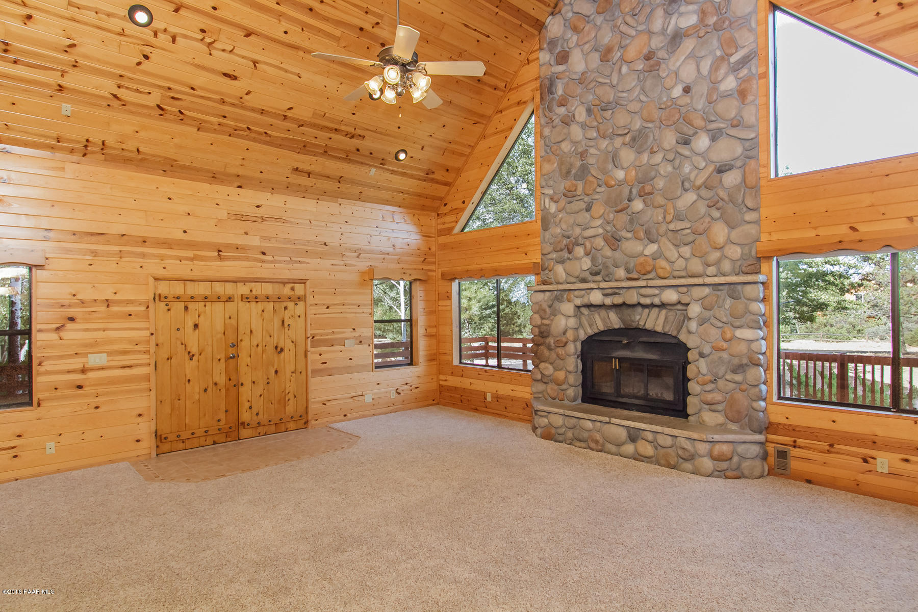 2365 West Bard Ranch Road Prescott, AZ 86305 - Photo 6 of 35 Great room