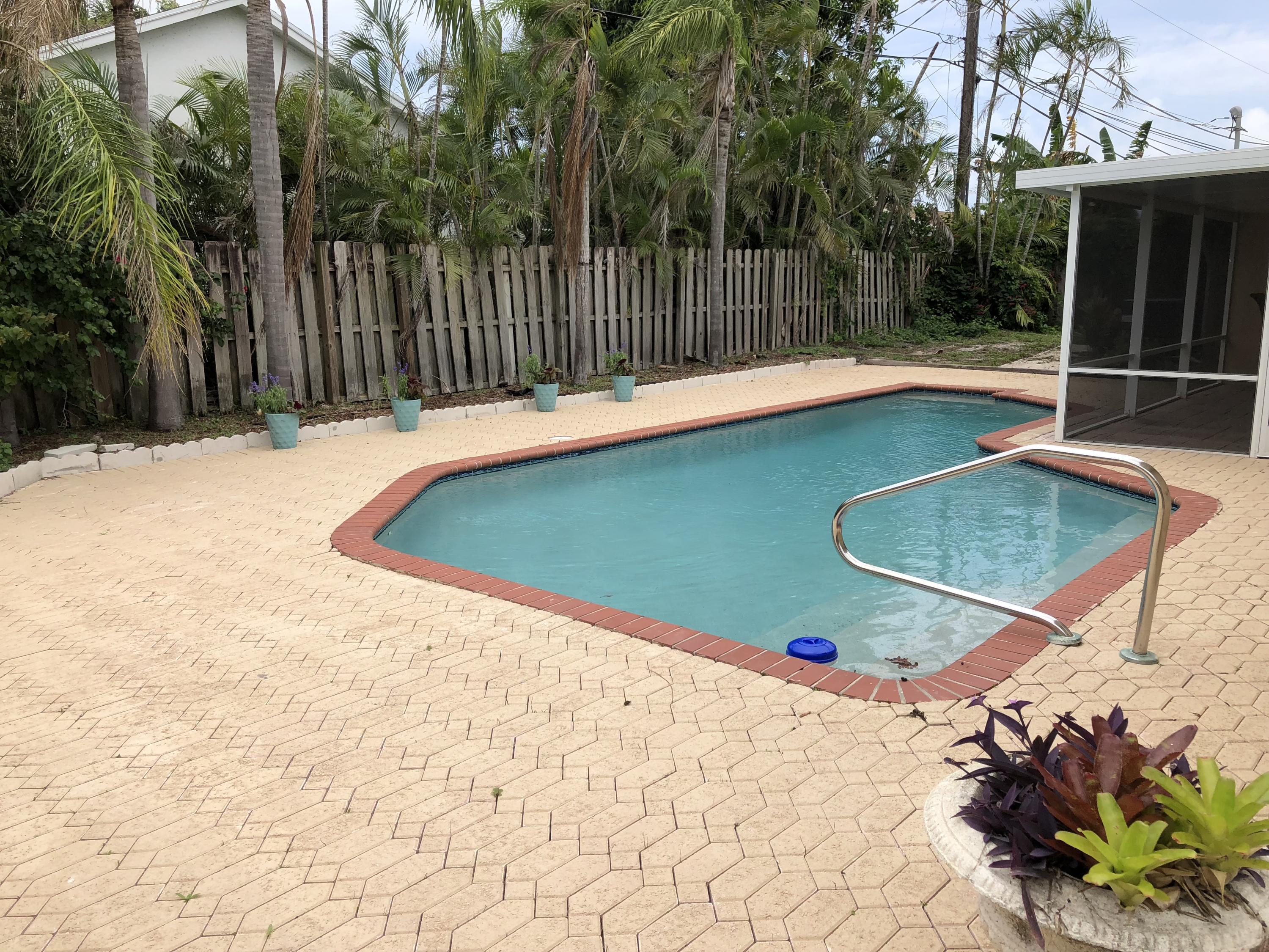 2731 Cambridge Road Lake Worth, FL 33462 - Photo 12 of 42 private pool