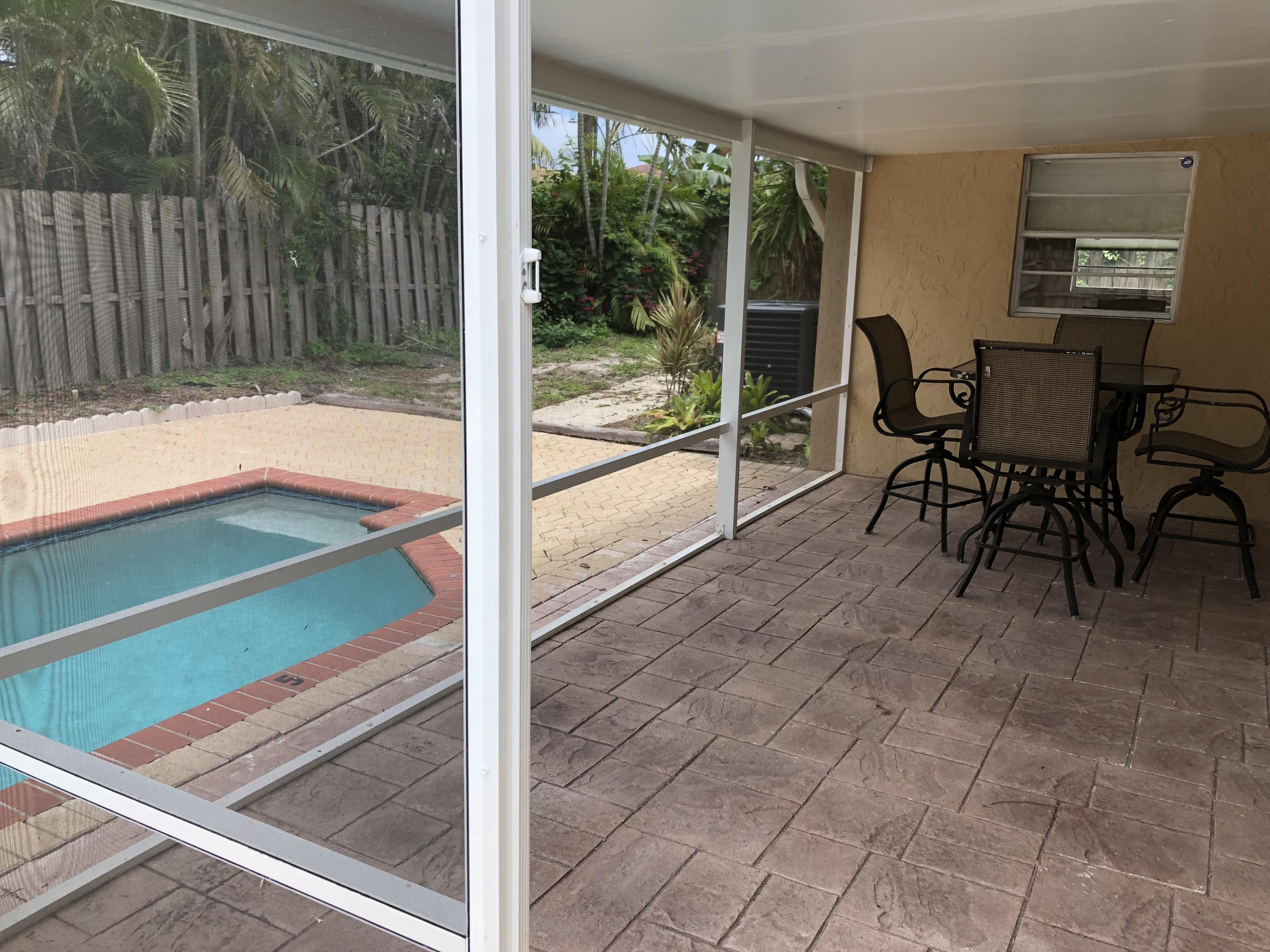 2731 Cambridge Road Lake Worth, FL 33462 - Photo 17 of 42 al fresco dining