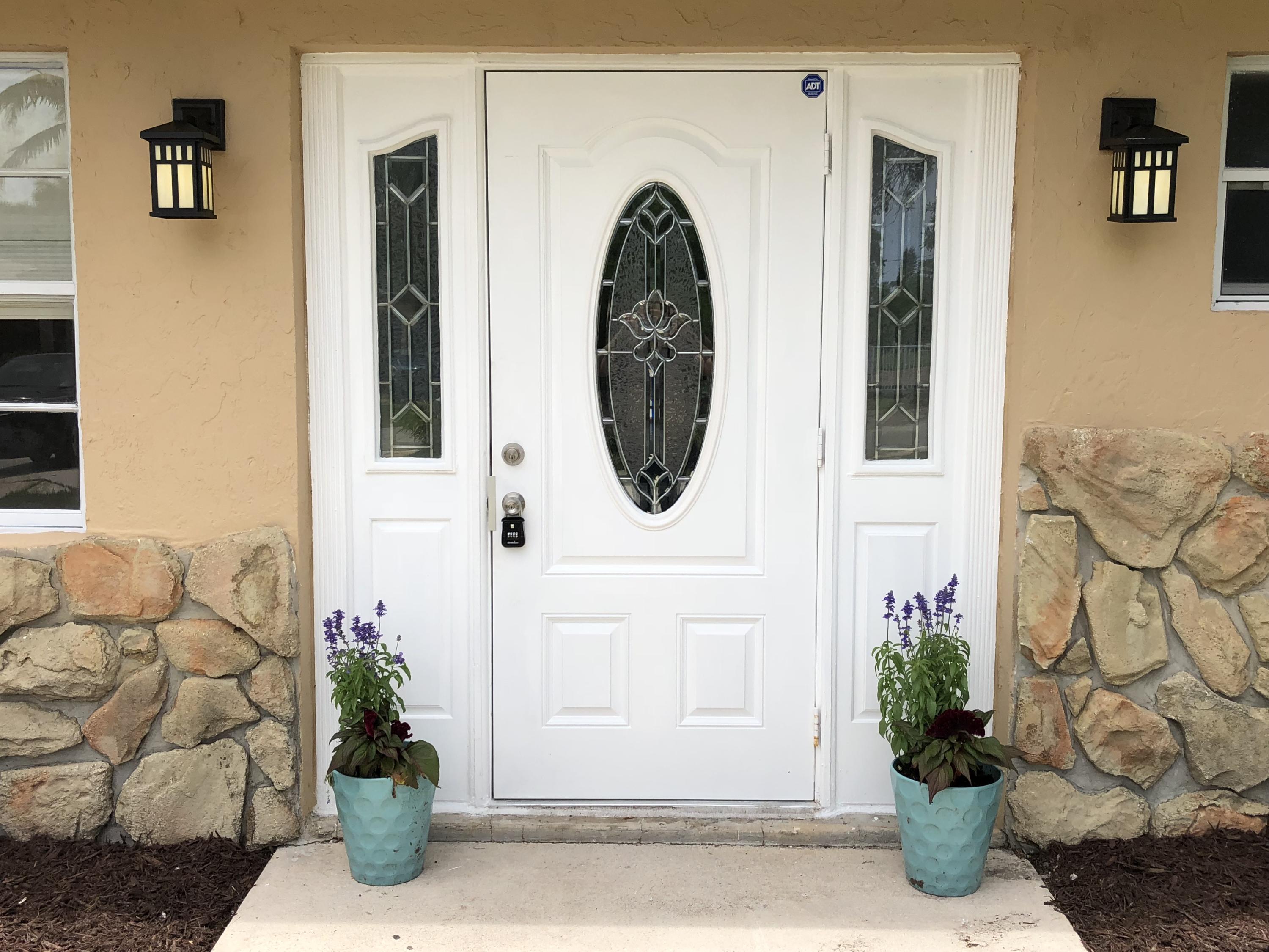2731 Cambridge Road Lake Worth, FL 33462 - Photo 3 of 42 welcome home