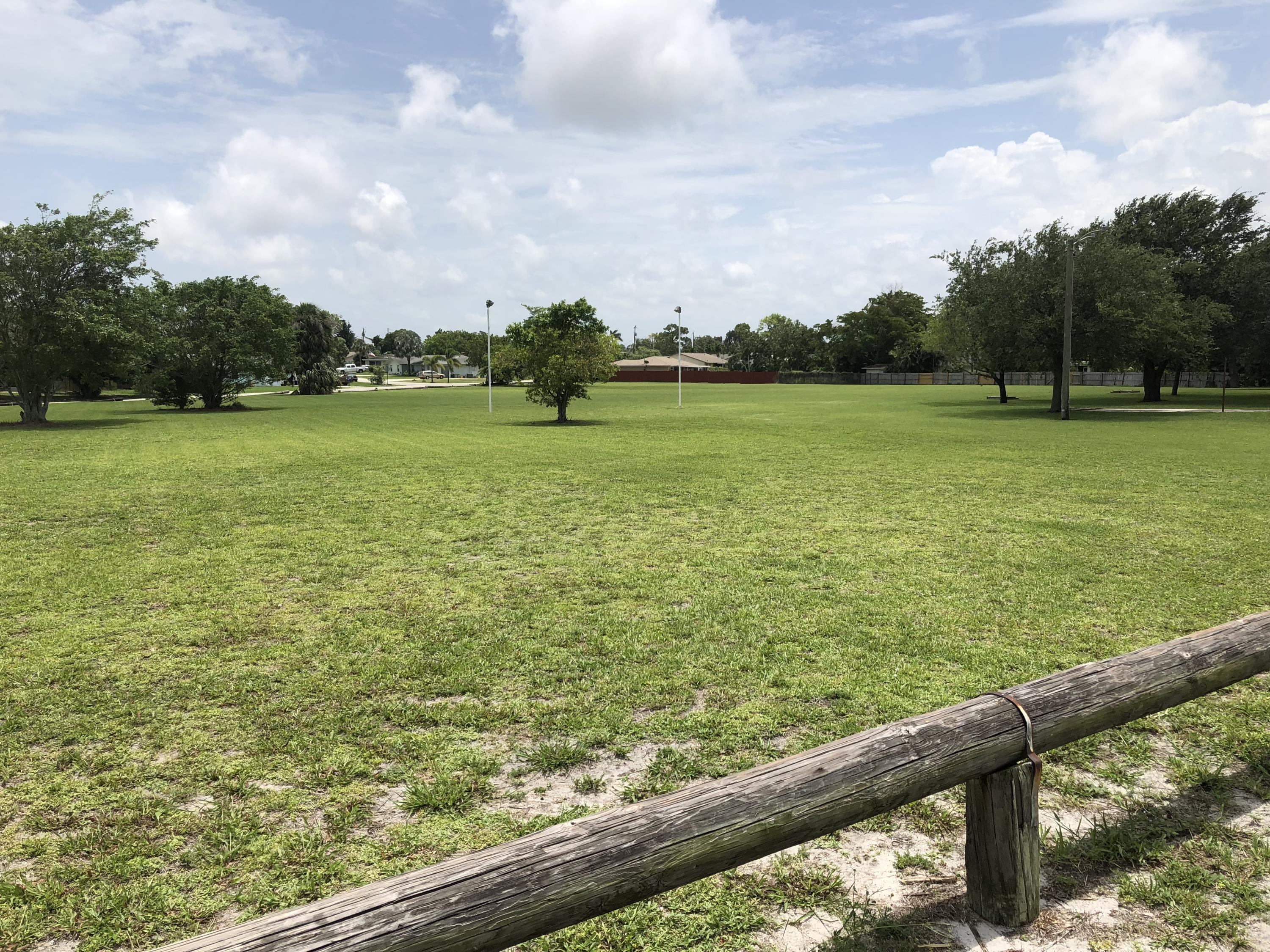 2731 Cambridge Road Lake Worth, FL 33462 - Photo 38 of 42 floral park across street