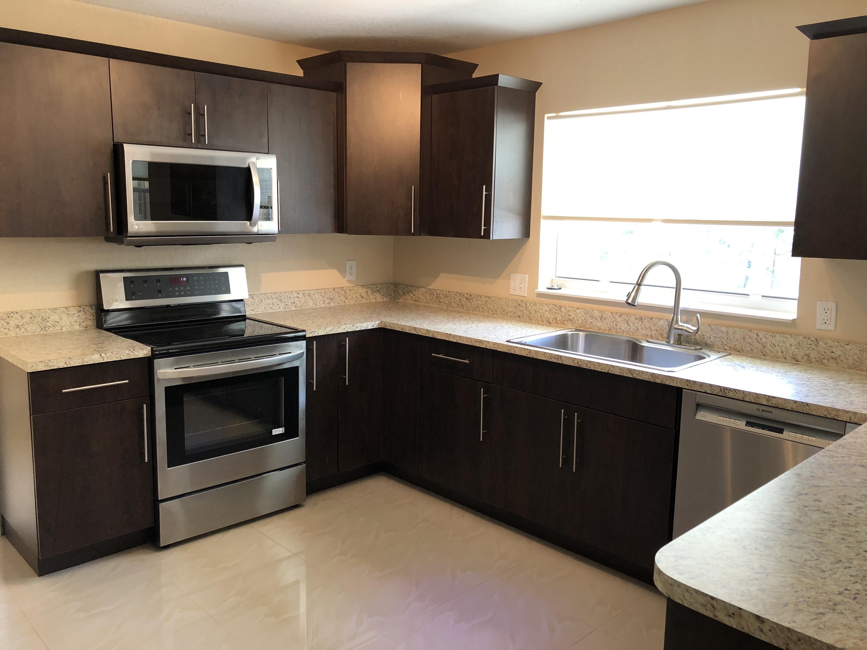 2731 Cambridge Road Lake Worth, FL 33462 - Photo 4 of 42 upgraded kitchen